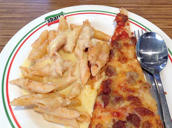 Sbarro's bestsellers - pizza and pasta.